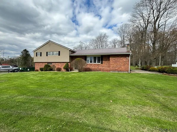 262 Rose Branch St, Johnstown, PA 15909