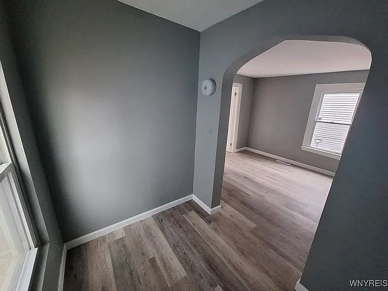 200 W Tupper St #1 — Photo 26