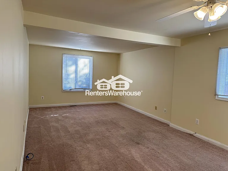 223 Deep Dale Dr — Photo 18