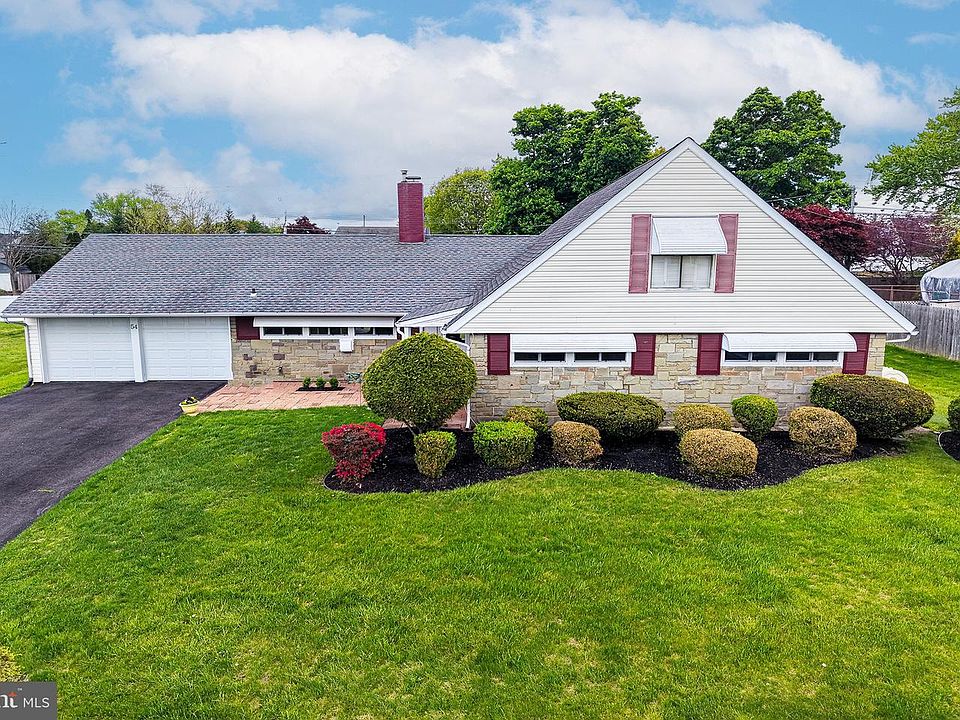 1st image of 54 Red Berry Rd