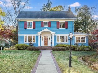 32 S Crescent Rd, Maplewood, NJ 07040