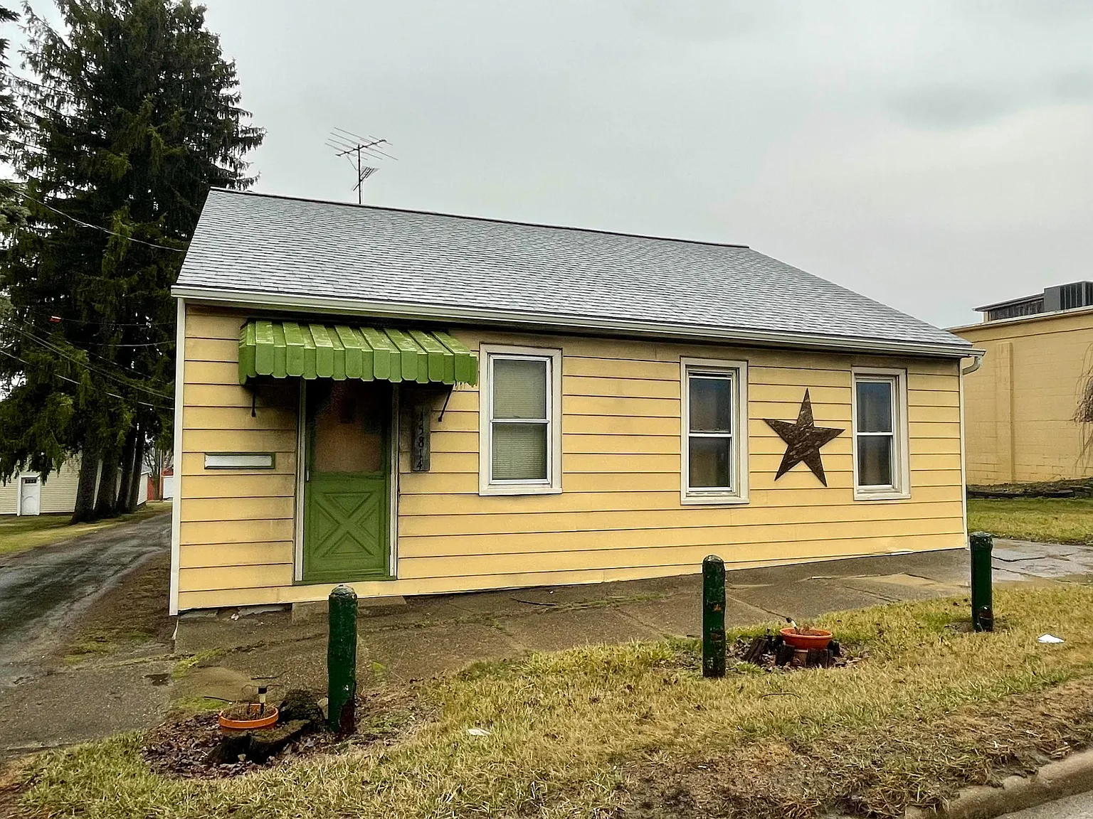 2 bed, 1122 sqft, $900 — Photo 2