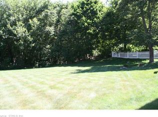 200 Judson Ave, Mystic, CT 06355
