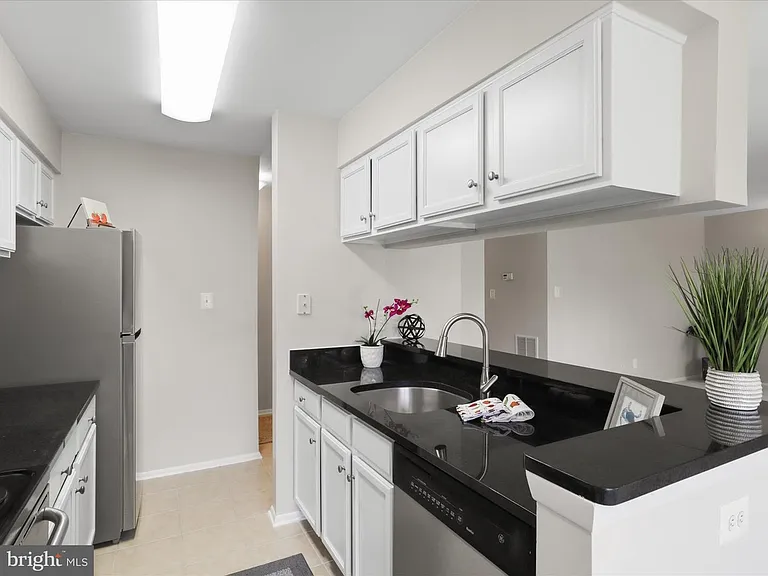1719 Ascot Way #C — Photo 42