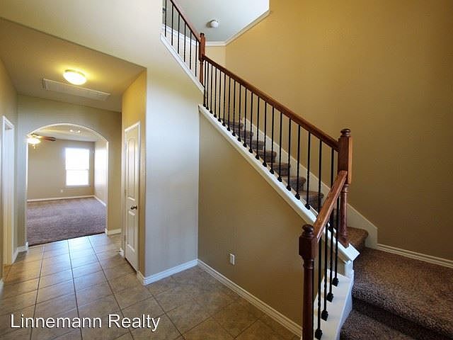 1st image of 803 Siena Ct