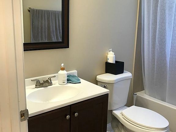 5th image of 4973 Magnolia Ave #1