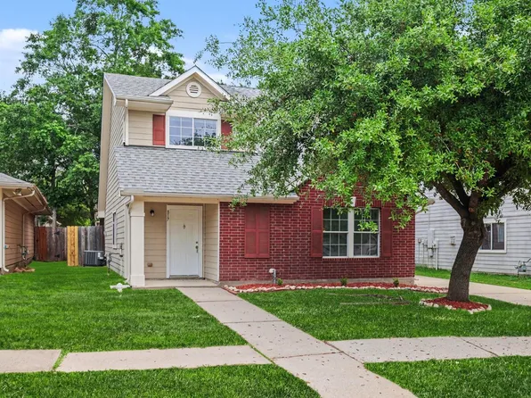 817 Dragonfly Dr, Conroe, TX 77301