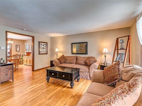 3rd image of 8787 Radburn Dr