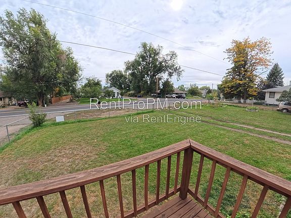 4th image of 515 N Sunset St