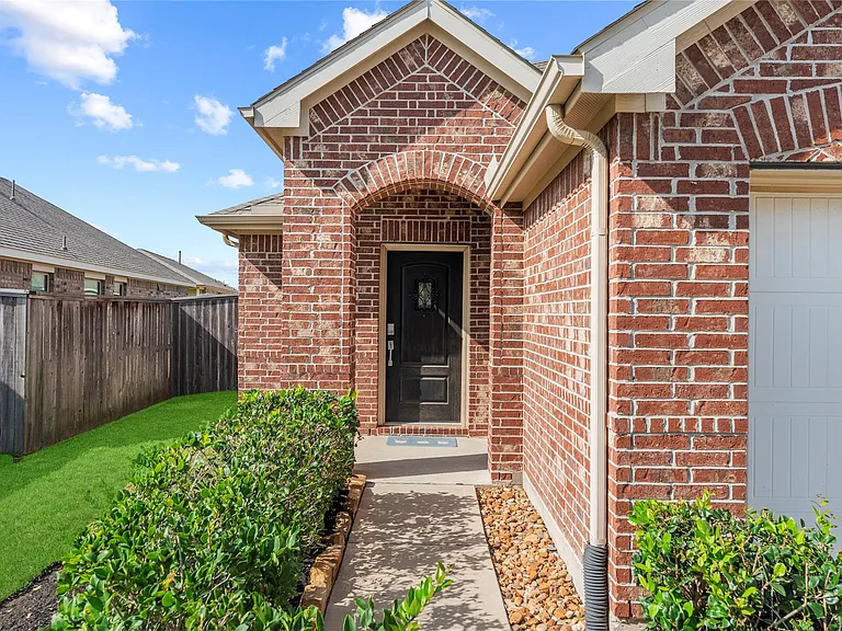 26006 Windy Prairie Ct — Photo 4