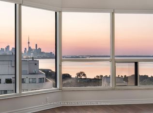 2269 Lake Shore Blvd W #2105, Toronto, ON M8V3X6