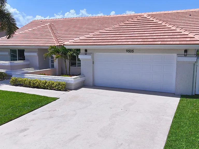 9505 Majestic Way — Photo 25