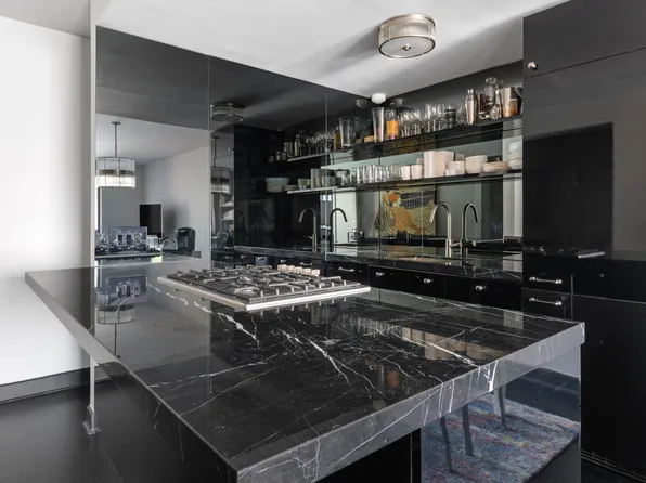 44 East 12th Street image 4 of 15