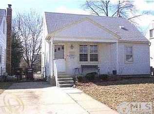 4234 Niagara St, Wayne, MI 48184
