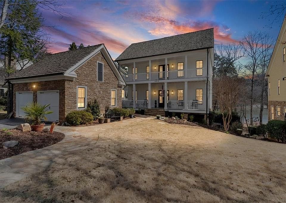1st image of 300 Waterfront Park Ln