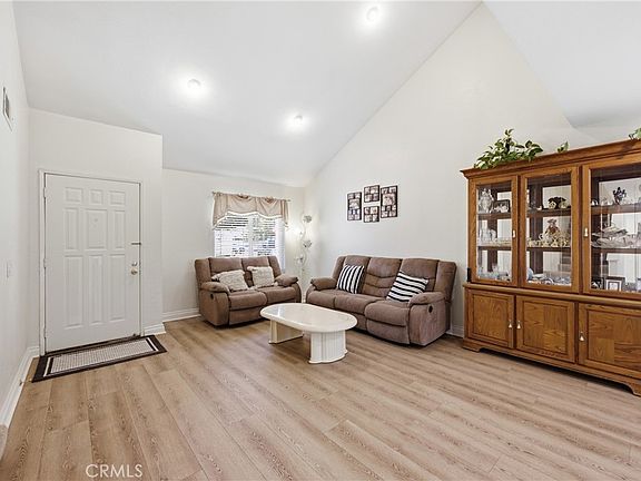5th image of 2024 Riverbirch Dr
