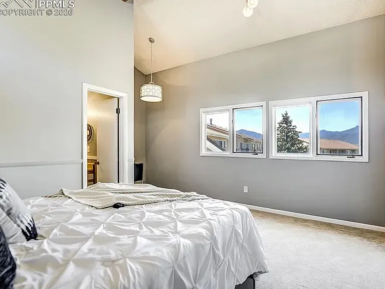 518 Observatory Dr — Photo 15