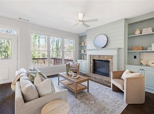 2750 Oak Village Trl, Decatur, GA 30032