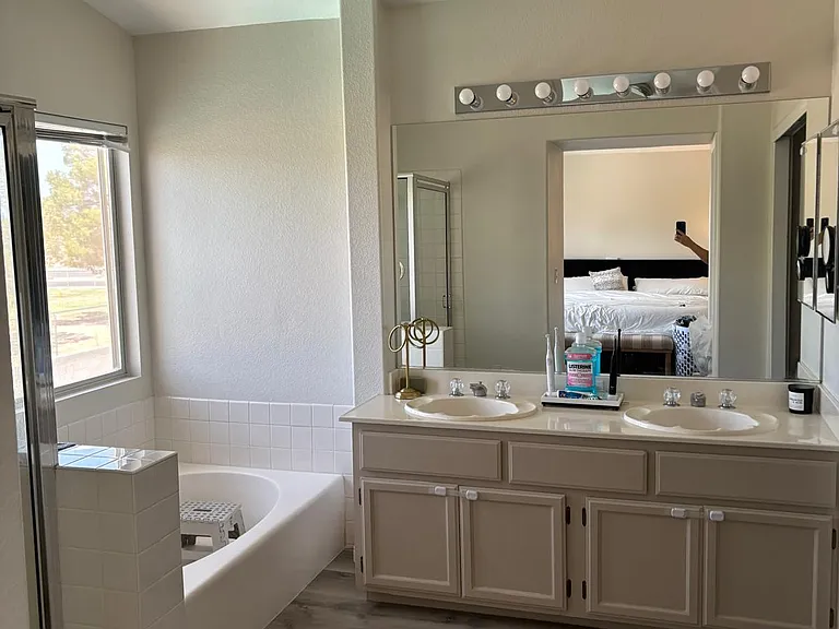 2632 Ridgewater Cir — Photo 3