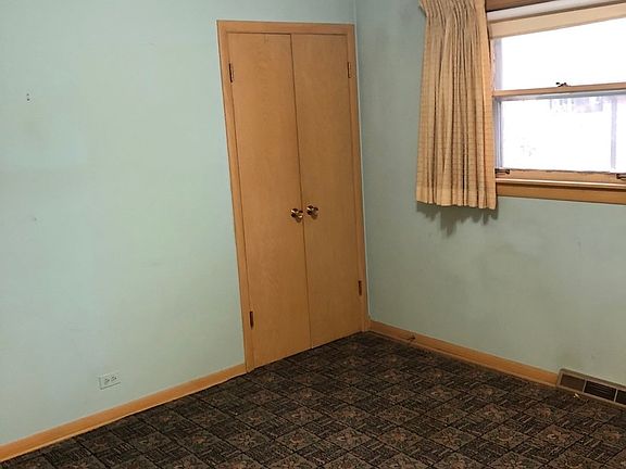 5th image of 10008 S Kolin Ave