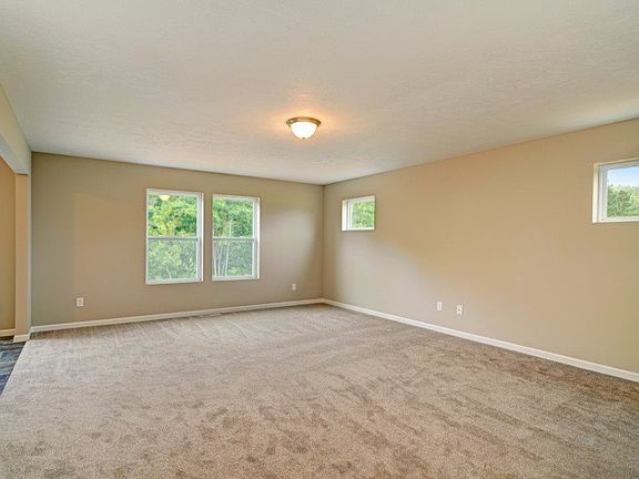 5th image of 14658 White Pine Ridge Ct NE