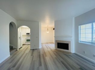 213 Sunnyhills Ct, Milpitas, CA 95035