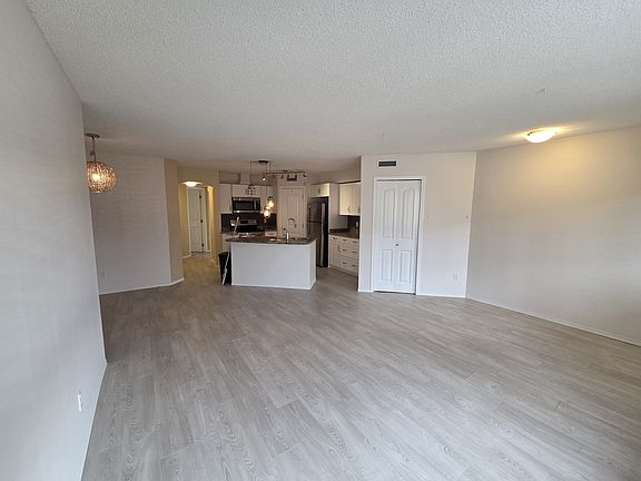 5th image of 604 62nd St SW