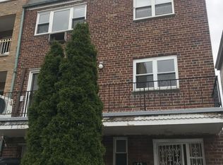 3081 38th St #2, Astoria, NY 11103
