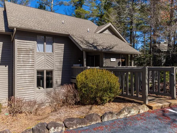 97 River Park Villas Drive #B, Sapphire, NC 28774