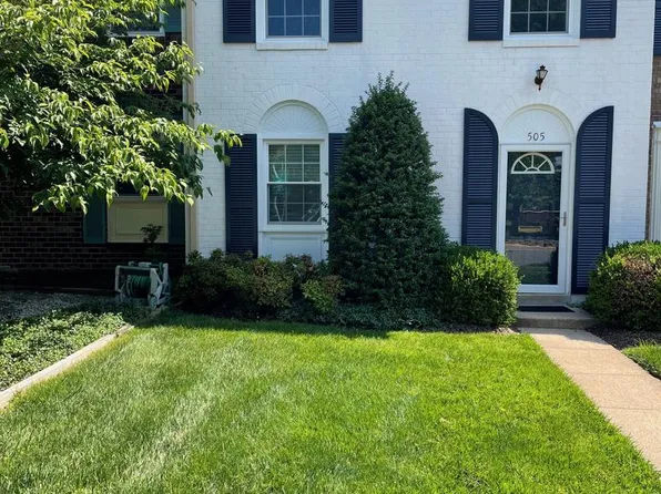 505 Azalea Dr #37-505, Rockville, MD 20850