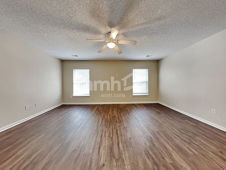 8545 Chloe Ln — Photo 11