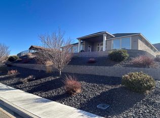 2303 W 51st Ave, Kennewick, WA