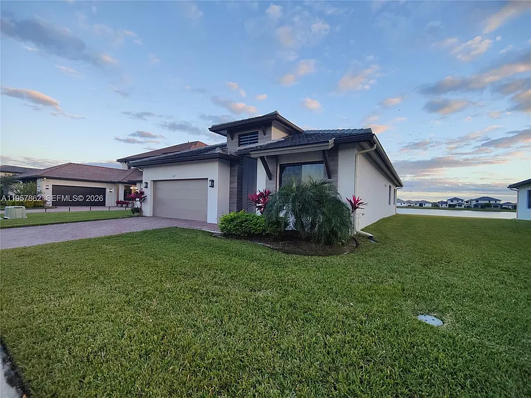 5077 Gambero Way — Photo 4