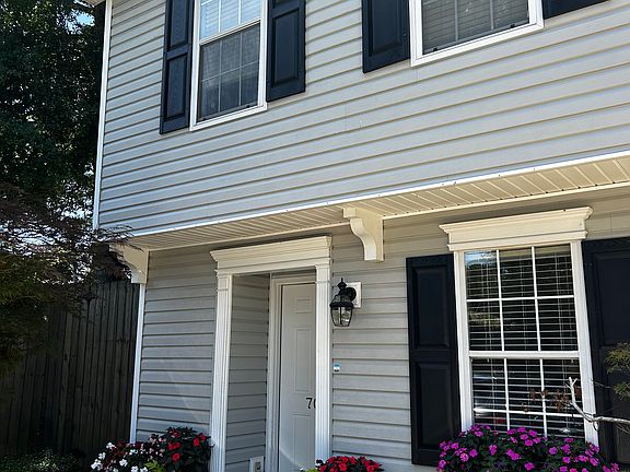 2nd image of 270 Hillcrest Rd #701