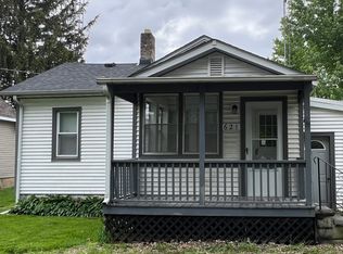 621 W Winthrop St, Earlville, IL 60518