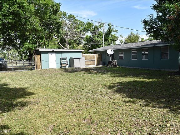 5th image of 9450 Henderson Grade