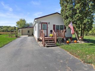 109 N Brooklyn Ave, Elroy, WI 53929
