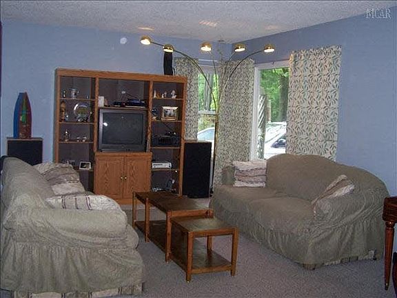 2nd image of 7156 Colonial Dr