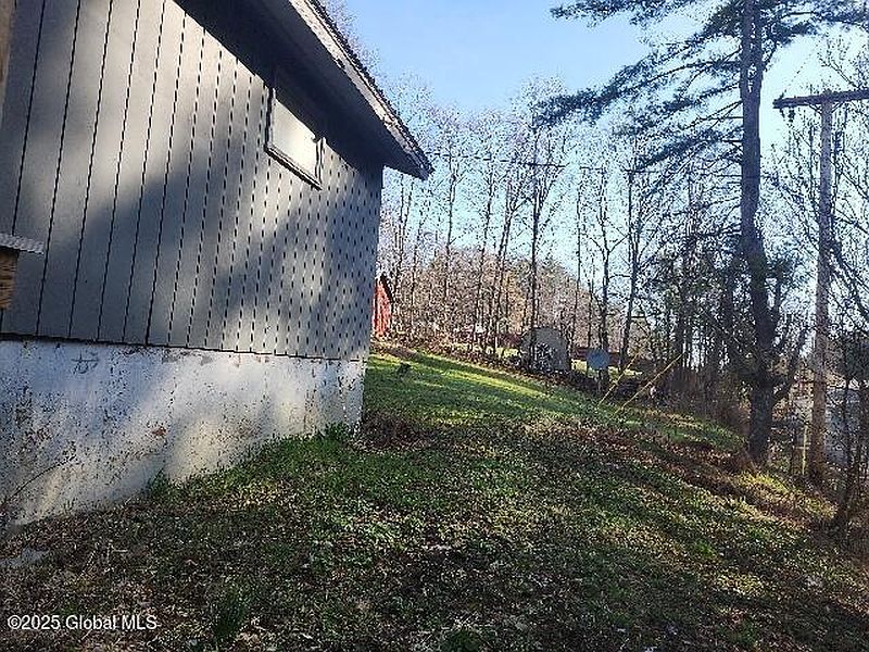 2nd image of 92 Morse Lane
