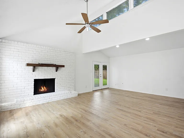 19407 Enchantford Ct — Photo 14