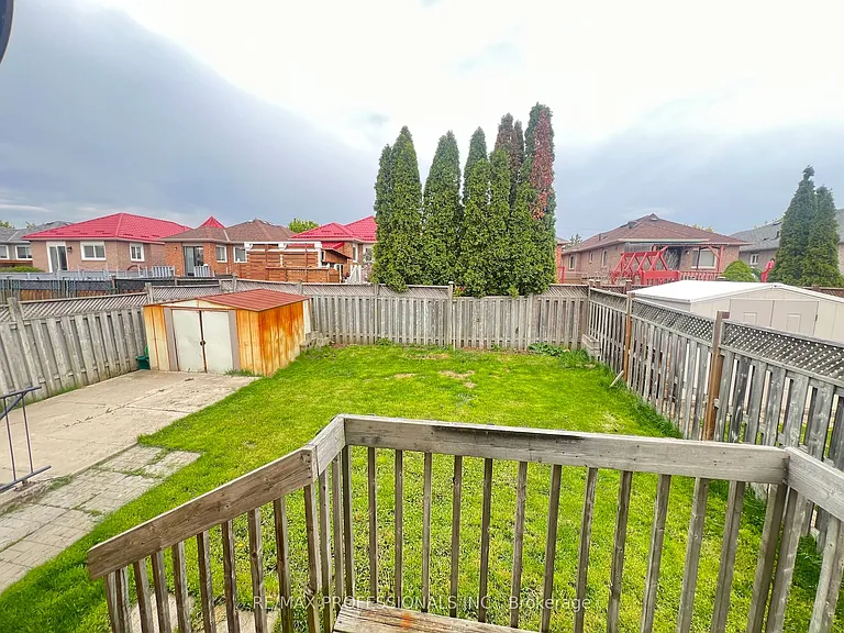 110 Springview Dr — Photo 35
