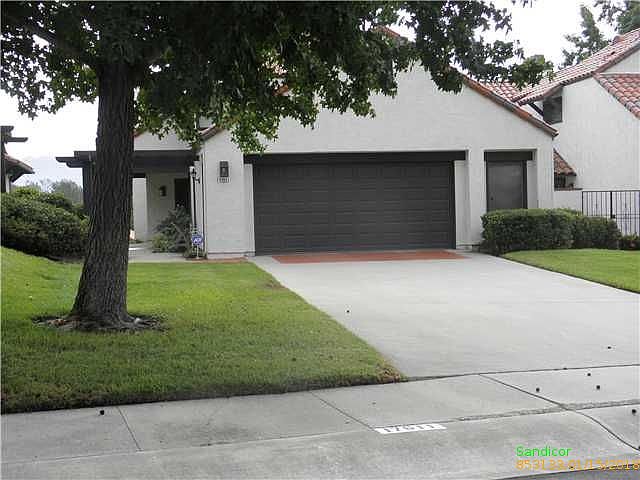 1st image of 17611 Marymont Pl