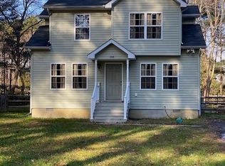 135 Edgewood Rd, Chester, MD 21619