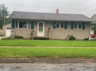 409 S 9th St, Rochelle, IL 61068