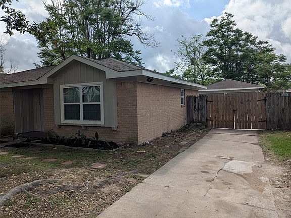 2nd image of 5737 Alvarado Dr