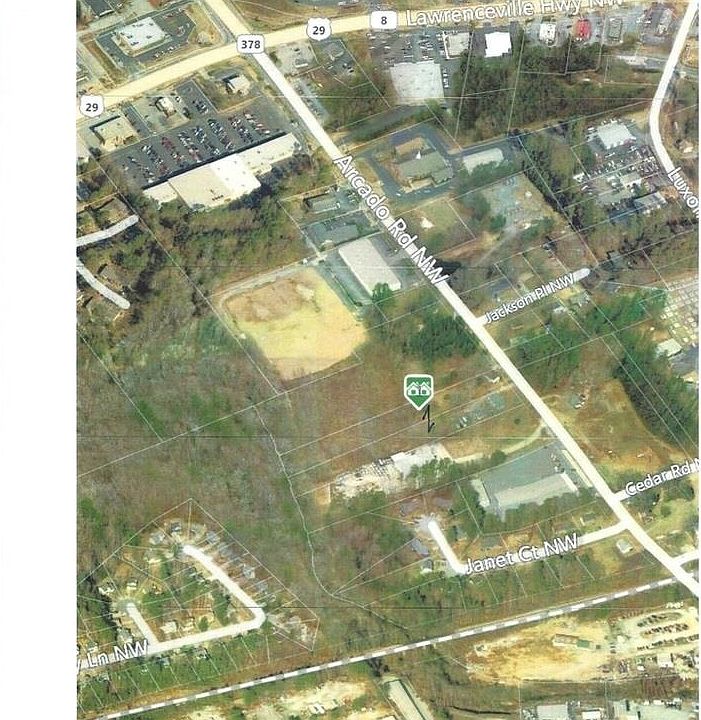 2nd image of 211 Arcado Rd