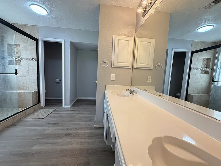 13119 Forum Rd — Photo 31