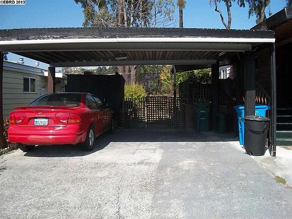 4th image of 34 Constance Dr #34