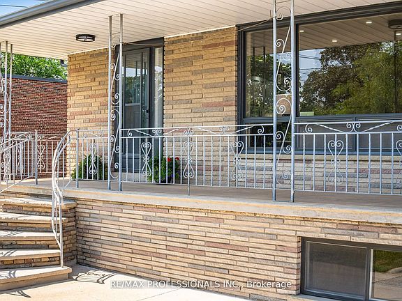 2nd image of 718 Royal York Rd