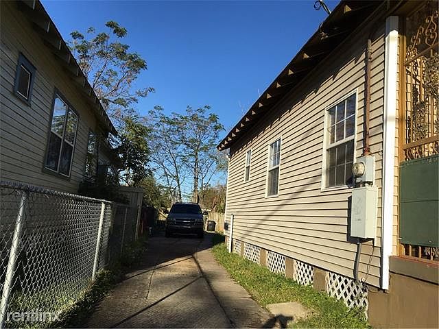 1st image of 2420 Gallier St